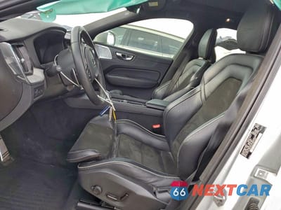 Zdjęcie 7 z 12 samochodu: 2019 VOLVO XC60 T8 R-DESIGN VIN:LYVBR0DM2KB283812 - miniatura