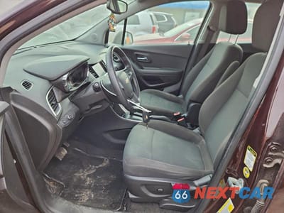 Zdjęcie 7 z 12 samochodu: 2020 CHEVROLET TRAX LS VIN:KL7CJKSB0LB352408 - miniatura