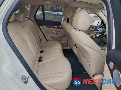 Zdjęcie 11 z 12 samochodu: 2020 MERCEDES-BENZ GLC 300 4MATIC VIN:W1N0G8EB9LF857481 - miniatura