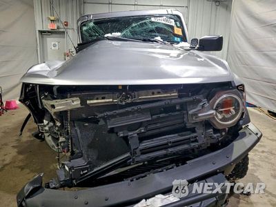 Piąte zdjęcie samochodu w środku: 2022 FORD BRONCO BASE VIN:1FMDE5BH2NLB61180 - miniatura