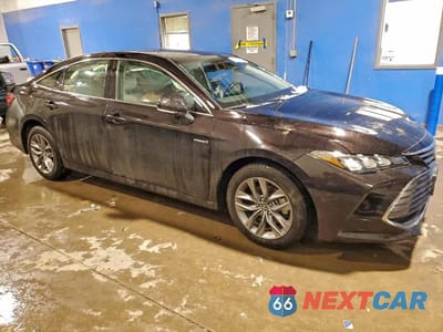 Czwarte zdjęcie samochodu z boku: 2020 TOYOTA AVALON XLE VIN:4T1J21FB4LU014697 - miniatura