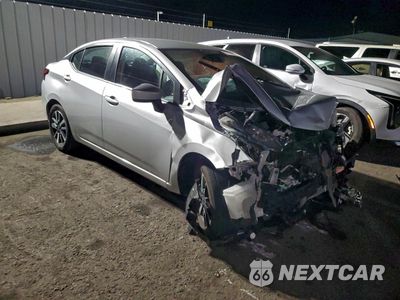 Czwarte zdjęcie samochodu z boku: 2025 NISSAN VERSA SV VIN:3N1CN8EV1SL837401 - miniatura