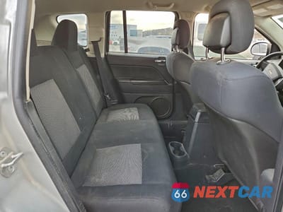 Zdjęcie 11 z 13 samochodu: 2010 JEEP COMPASS VIN:1J4NT4FB6AD554211 - miniatura