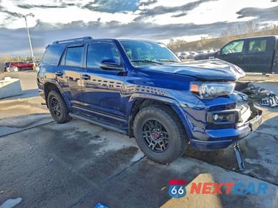 Czwarte zdjęcie samochodu z boku: 2023 TOYOTA 4RUNNER LIMITED VIN:JTEKU5JR5P6149949 - miniatura