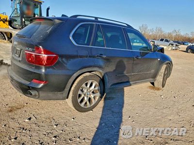 Czwarte zdjęcie samochodu z boku: 2013 BMW X5 XDRIVE35I VIN:5UXZV4C51D0B14846 - miniatura
