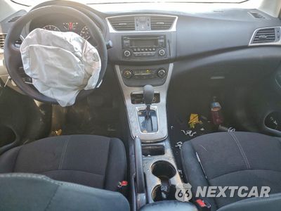 Zdjęcie 8 z 13 samochodu: 2015 NISSAN SENTRA S VIN:3N1AB7AP3FY227588 - miniatura