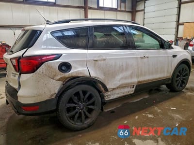 Trzecie zdjęcie samochodu z tyłu: 2019 FORD ESCAPE TITANIUM VIN:1FMCU9J93KUB72095 - miniatura