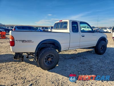 Trzecie zdjęcie samochodu z tyłu: 1999 TOYOTA TACOMA XTRACAB VIN:4TAWN72N1XZ562939 - miniatura