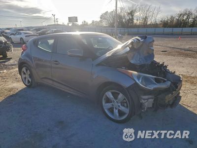 Czwarte zdjęcie samochodu z boku: 2013 HYUNDAI VELOSTER VIN:KMHTC6ADXDU095122 - miniatura