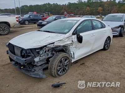 2023 KIA FORTE LX 3KPF24AD9PE611580 - główne zdjęcie licytacji z USA - miniatura