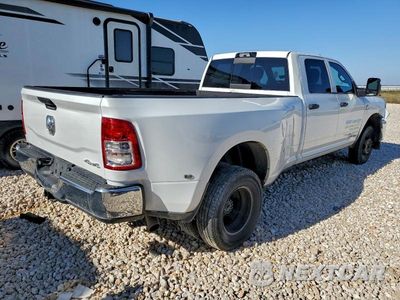 Trzecie zdjęcie samochodu z tyłu: 2023 RAM 3500 TRADESMAN VIN:3C63RRGL1PG652131 - miniatura