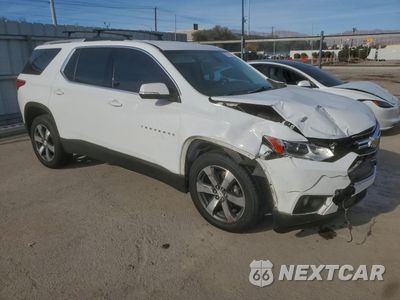 Czwarte zdjęcie samochodu z boku: 2018 CHEVROLET TRAVERSE LT VIN:1GNERHKW7JJ240936 - miniatura