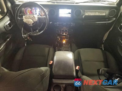 Zdjęcie 8 z 11 samochodu: 2020 JEEP WRANGLER UNLIMITED SPORT VIN:1C4HJXDN0LW209092 - miniatura