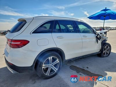 Trzecie zdjęcie samochodu z tyłu: 2019 MERCEDES-BENZ GLC 300 VIN:WDC0G4JB9K1000699 - miniatura