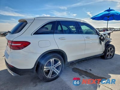 Trzecie zdjęcie samochodu z tyłu: 2019 MERCEDES-BENZ GLC 300 VIN:WDC0G4JB9K1000699 - miniatura