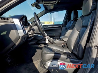 Zdjęcie 7 z 13 samochodu: 2012 PORSCHE CAYENNE VIN:WP1AA2A22CLA01343 - miniatura