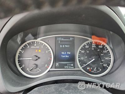 Zdjęcie 9 z 15 samochodu: 2018 NISSAN SENTRA S VIN:3N1AB7AP9JL635230 - miniatura