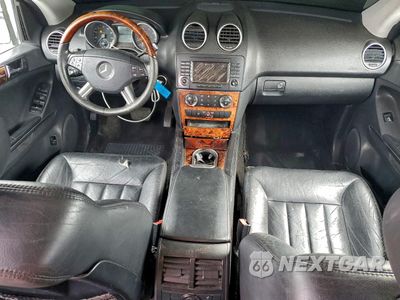Zdjęcie 8 z 15 samochodu: 2006 MERCEDES-BENZ ML 350 VIN:4JGBB86E06A083139 - miniatura
