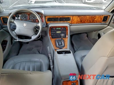 Zdjęcie 8 z 12 samochodu: 1995 JAGUAR XJ6 VIN:SAJHX1749SC722647 - miniatura