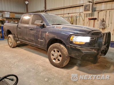 Czwarte zdjęcie samochodu z boku: 2024 RAM 2500 BIG HORN VIN:3C6UR5DL8RG296653 - miniatura