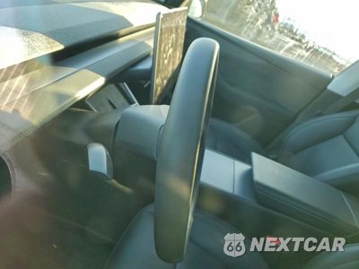Zdjęcie 9 z 13 samochodu: 2026 TESLA MODEL Y VIN:7SAYGDEE9TA385798 - miniatura