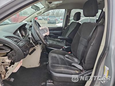 Zdjęcie 7 z 13 samochodu: 2018 DODGE GRAND CARAVAN SE VIN:2C4RDGBG5JR135030 - miniatura