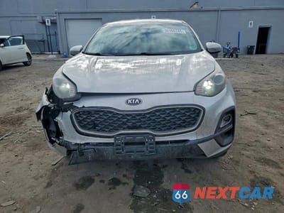 Piąte zdjęcie samochodu w środku: 2020 KIA SPORTAGE LX VIN:KNDPMCACXL7791503 - miniatura