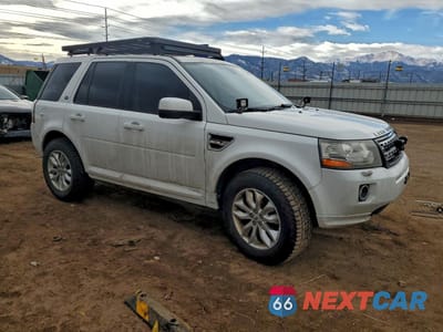 Czwarte zdjęcie samochodu z boku: 2014 LAND ROVER LR2 HSE VIN:SALFR2BG3EH402795 - miniatura