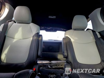 Zdjęcie 10 z 14 samochodu: 2025 TOYOTA SIENNA XSE VIN:5TDDSKFCXSS157124 - miniatura