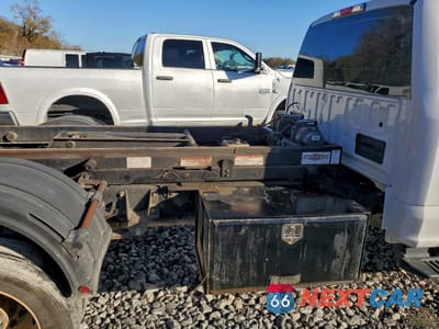 Zdjęcie 10 z 12 samochodu: 2017 FORD F550 SUPER DUTY TRUCK CAB AND CHASSIS VIN:1FDUF5HT0HDA05680 - miniatura