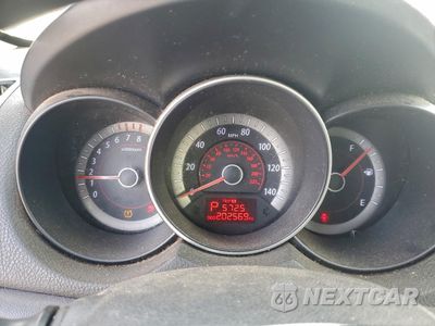 Zdjęcie 9 z 14 samochodu: 2010 KIA FORTE EX VIN:KNAFU4A21A5862912 - miniatura
