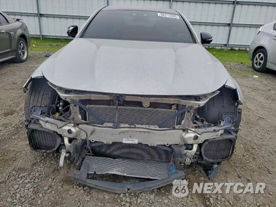 Piąte zdjęcie samochodu w środku: 2019 MERCEDES-BENZ E 63 AMG-S 4MATIC VIN:WDDZF8KB1KA553360 - miniatura