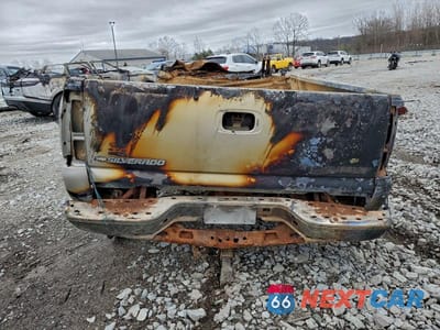 Zdjęcie 6 z 11 samochodu: 2005 CHEVROLET SILVERADO K1500 VIN:2GCEK13T151180547 - miniatura