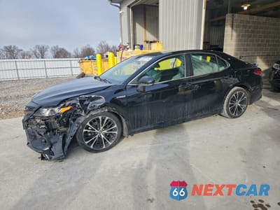 2018 TOYOTA CAMRY HYBRID 4T1B21HK3JU503915 - główne zdjęcie licytacji z USA - miniatura