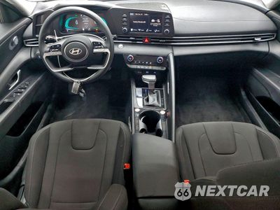 Zdjęcie 8 z 13 samochodu: 2026 HYUNDAI ELANTRA BLUE VIN:KMHLM4DJ7TU184177 - miniatura