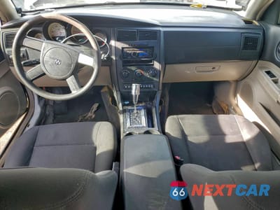 Zdjęcie 8 z 12 samochodu: 2007 DODGE MAGNUM SE VIN:2D4FV47T77H610893 - miniatura