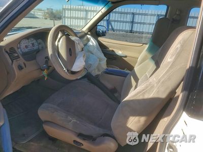 Zdjęcie 7 z 14 samochodu: 2001 FORD EXPLORER SPORT VIN:1FMCU60E81UA55690 - miniatura