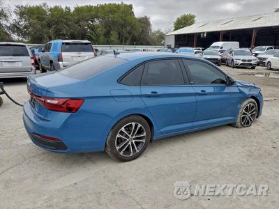 Trzecie zdjęcie samochodu z tyłu: 2025 VOLKSWAGEN JETTA VIN:3VWBX7BU0SM094262 - miniatura