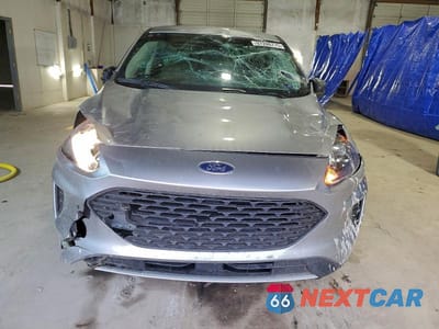 Piąte zdjęcie samochodu w środku: 2022 FORD ESCAPE S VIN:1FMCU9F60NUB37100 - miniatura