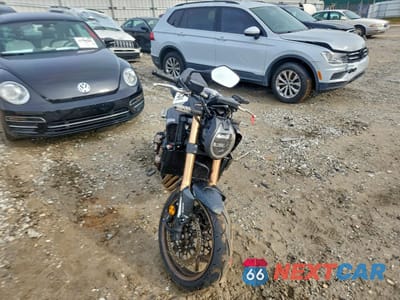 Drugie zdjęcie samochodu z przodu: 2024 HONDA CB650 R VIN:MLHRH1658R5000835 - miniatura