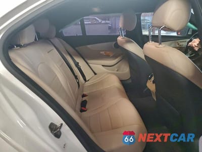 Zdjęcie 10 z 12 samochodu: 2018 MERCEDES-BENZ C 300 VIN:55SWF4JB7JU235125 - miniatura