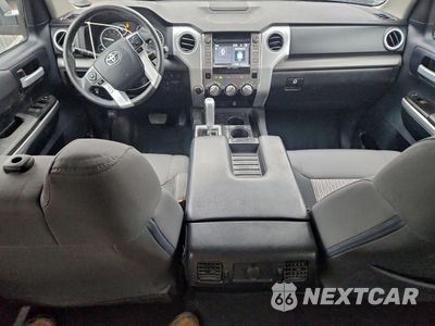 Zdjęcie 8 z 14 samochodu: 2016 TOYOTA TUNDRA CREWMAX SR5 VIN:5TFDW5F16GX521772 - miniatura