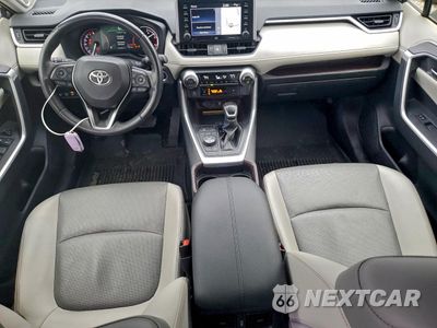 Zdjęcie 8 z 14 samochodu: 2019 TOYOTA RAV4 LIMITED VIN:JTMN1RFV1KD522075 - miniatura