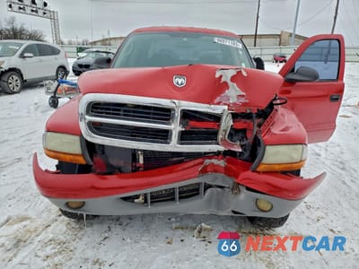 Piąte zdjęcie samochodu w środku: 2003 DODGE DAKOTA QUAD SLT VIN:1D7HG48N23S105739 - miniatura