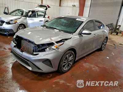 2024 KIA FORTE LX 3KPF24AD0RE703888 - główne zdjęcie licytacji z USA - miniatura