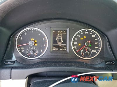 Zdjęcie 9 z 14 samochodu: 2011 VOLKSWAGEN TIGUAN S VIN:WVGBV7AX9BW511491 - miniatura