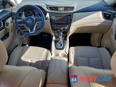 Zdjęcie 8 z 13 samochodu: 2018 NISSAN ROGUE S VIN:5N1AT2MT0JC815094 - miniatura