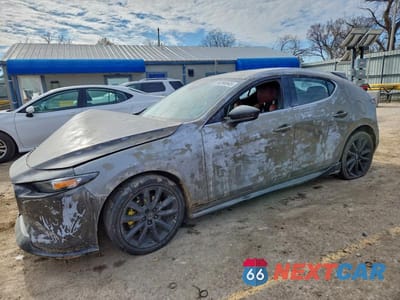 2025 MAZDA 3 CARBON TURBO JM1BPBYYXS1755714 - główne zdjęcie licytacji z USA - miniatura