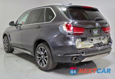 Czwarte zdjęcie samochodu z boku: 2017 BMW X5 SDRIVE35I VIN:5UXKR2C36H0X07436 - miniatura