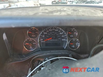 Zdjęcie 9 z 13 samochodu: 2008 CHEVROLET EXPRESS 2500 UTILITY / SERVICE VAN VIN:1GCGG25C181227079 - miniatura